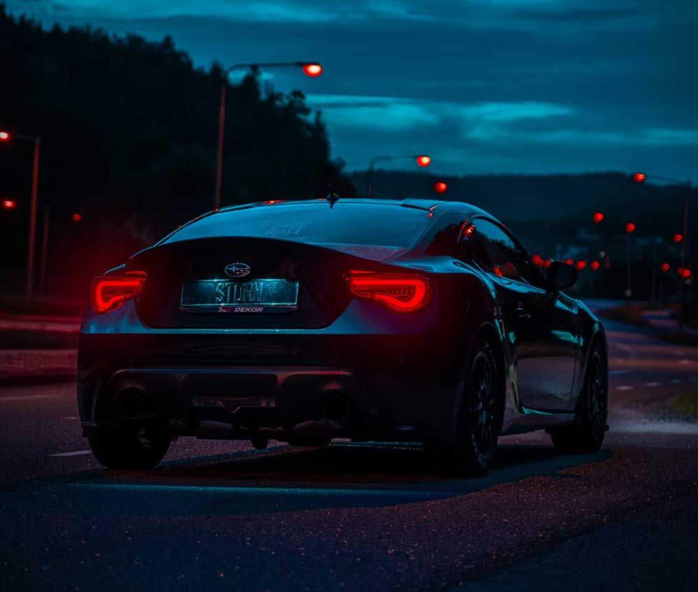 Vehicle monitored on a night street
