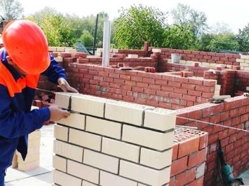 з чого краще будувати будинок