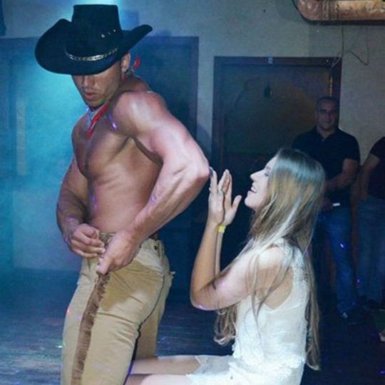 Стриптиз ЛЬвів