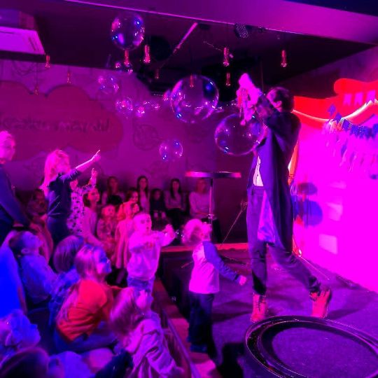 бульбашкове шоу в Луцьку