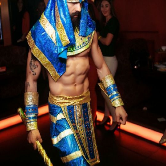 Стриптиз Кропивницкій