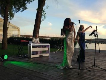 замовити живу музику