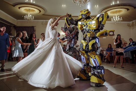 Трансформер на Весілля