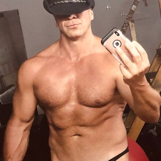 Стриптиз Запоріжжя