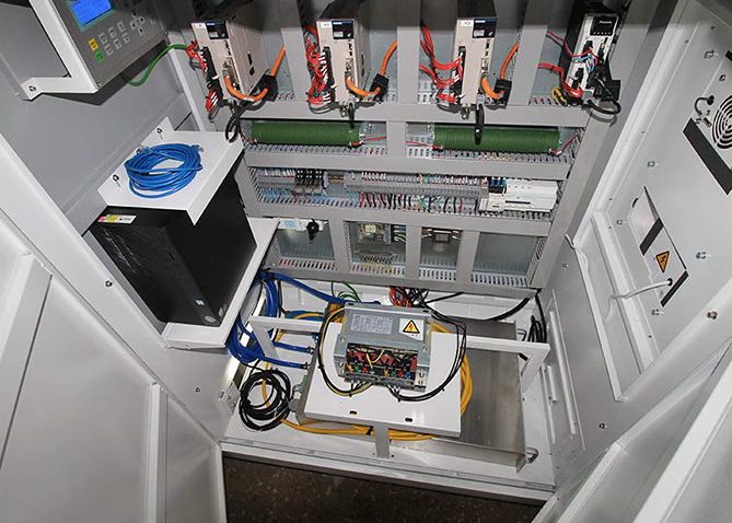 LF3015CN laser machine 2