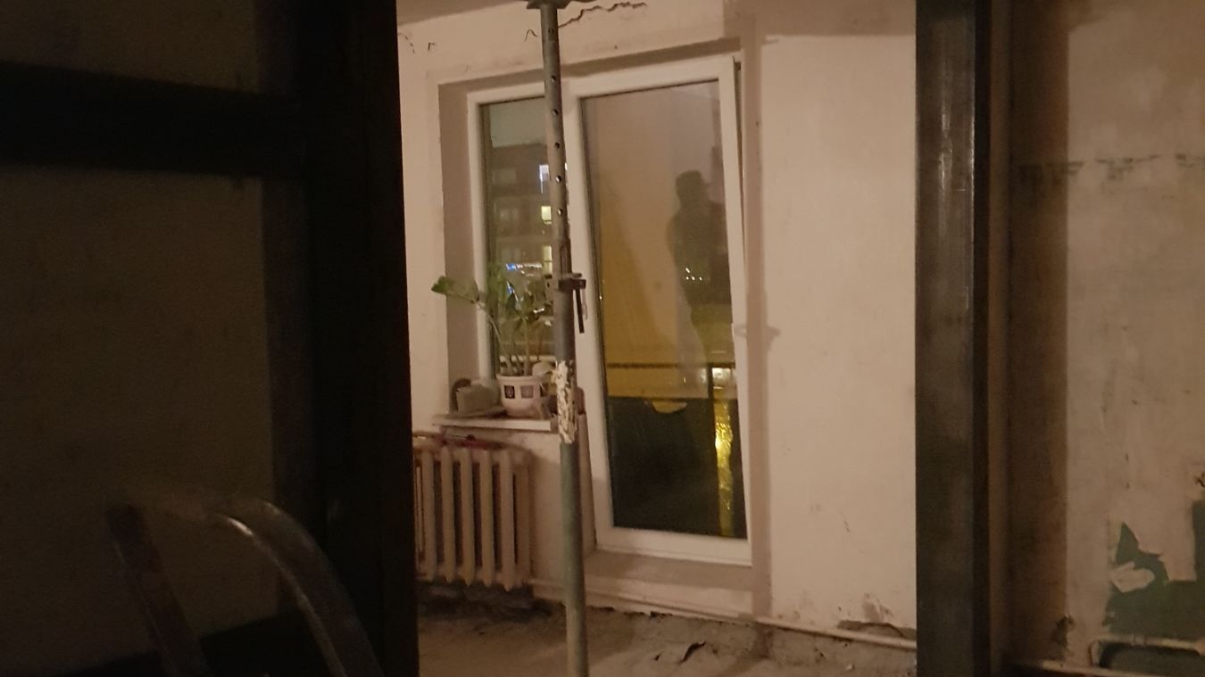 Durų angos griovimas kapitalinėje sienoje Šilutė.