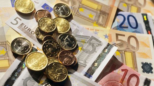 Spanish Personal Taxation, Spanish Income Tax, Spain Wealth Tax, Beckhams Law, Autonomo Self Employment, Banking Services