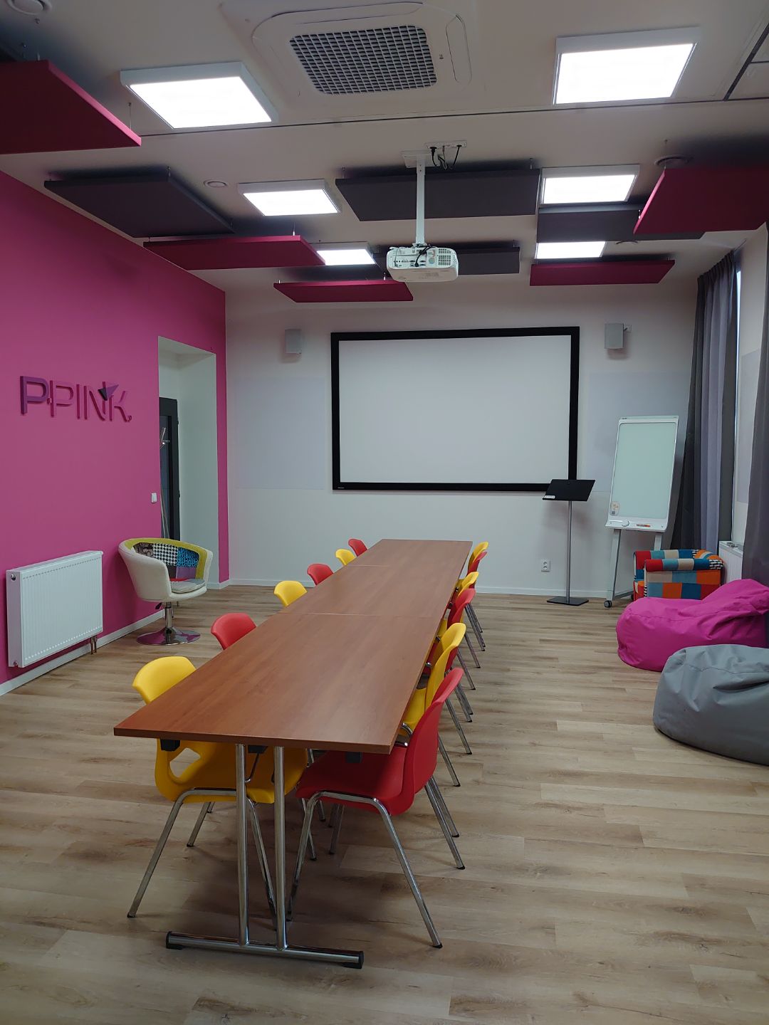 Konferenční místnost - variabilní uspořádání