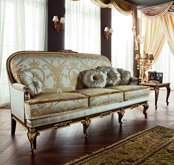 MINKŠTŲ BALDŲ VALYMAS