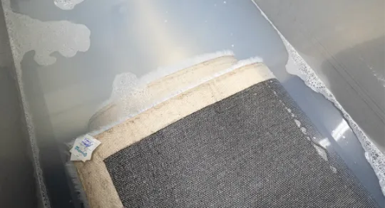 Como a Carpet Clean Live consegue tirar odor de tapete facilmente