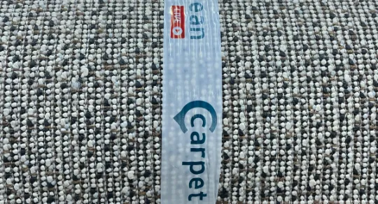 Os benefícios da limpeza profissional de tapetes para a preservação das cores