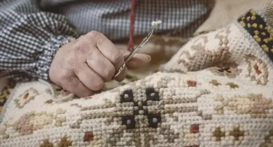 Tapetes de Arraiolos: Cuidado e limpeza para preservar a sua beleza