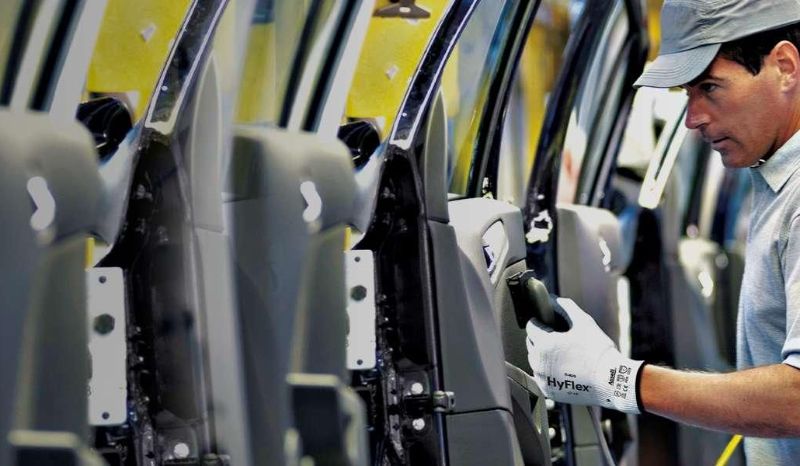 Automóvel
