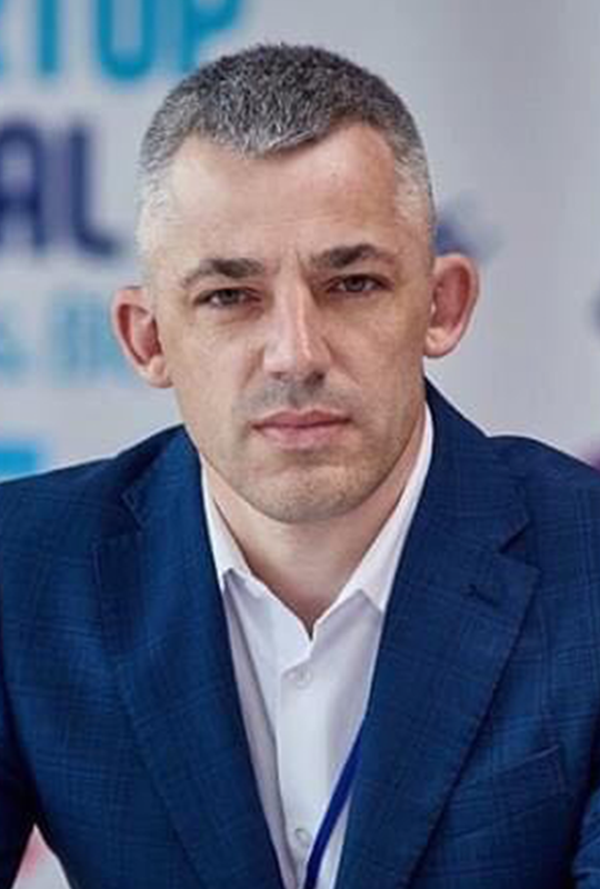 БОГДАН ЛУКАНЬ