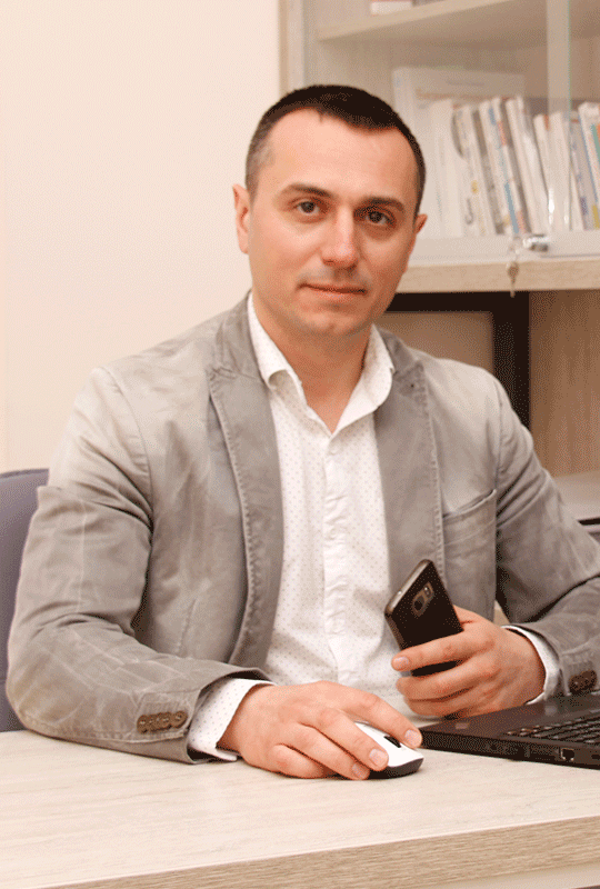 Подоляк  Александр