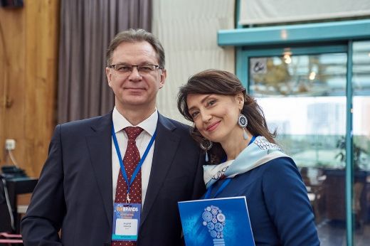 СЛОВО ДИРЕКЦІЇ Перша Українська Міжнародна Школа (ПУМШ)