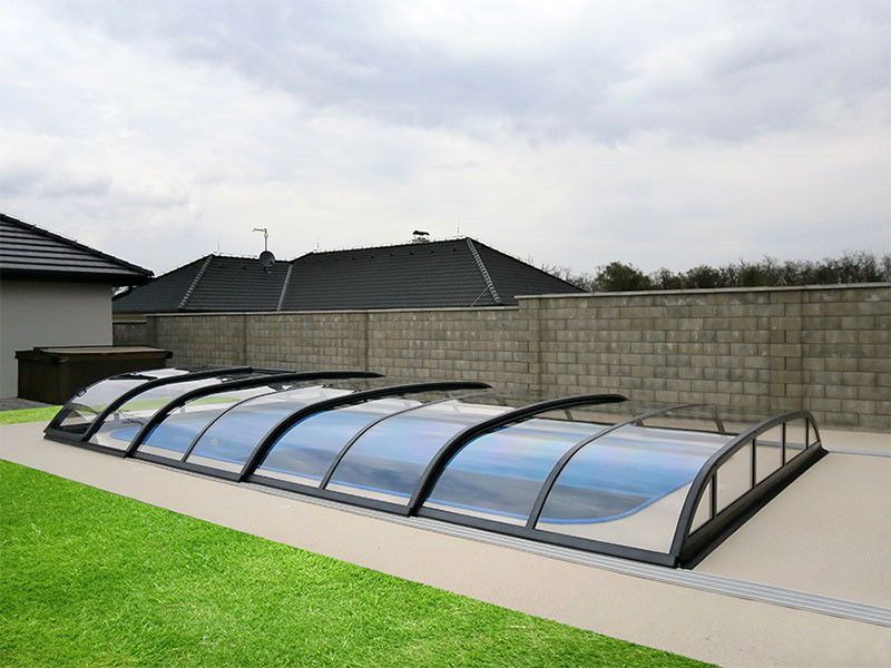 Koupit zastřešení bazénu